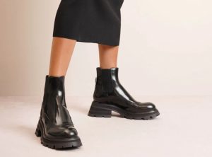 3.7折抢！码全！【折后$371.25 包邮】ALEXANDER MCQUEEN 小牛皮切尔西