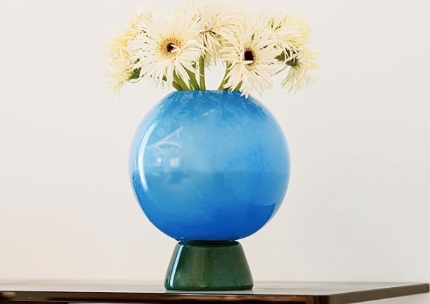 折后$7.99 Prime包邮】8英寸蓝色吹制玻璃花瓶| 剁手
