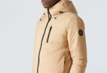 经典中的高端款!【折后$595 包邮】Canada Goose 加拿大鹅黑标Lodge羽绒外套