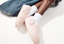 人手一双过冬!【折后$50包邮得两双】Crocs Classic Cozzzy慵懒毛毛鞋 两色选!