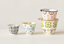 【折后$10.49 Prime包邮】Creative Co-Op四色花卉石器量杯套装