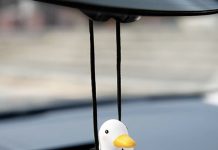 可爱!【折后$7.99 Prime包邮】车内装饰秋千鸭!