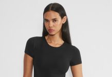 好身材穿出来!【折后$33.6 包邮】Aritzia Original Contour Crew 圆领短袖T恤 两色选