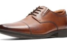 【折后低至$37.48 包邮】Clarks Tilden Cap 男士牛津皮鞋 两色选