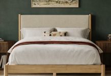 3折!【折后$359.99 包邮】Besan 实木床架 Queen Size!