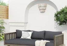 【折后$286.09 包邮】Christopher Knight Home Claremont 户外三人日光躺床沙发
