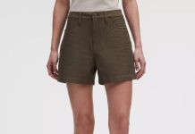 【折后$49 包邮】Lululemon EasyFive 女士中腰五袋短裤4.5英寸多色选
